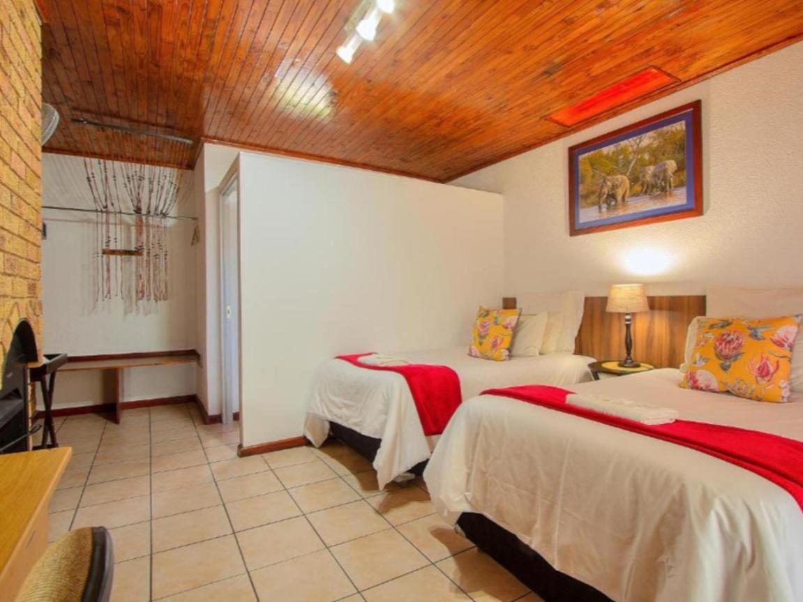 Airport Bird & Game Lodge Kempton Park Quarto foto